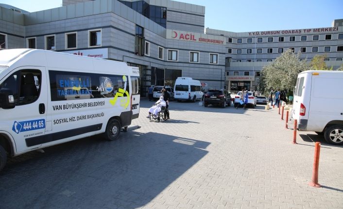 Van Büyükşehir engelli taşıma aracı ile engel tanımıyor