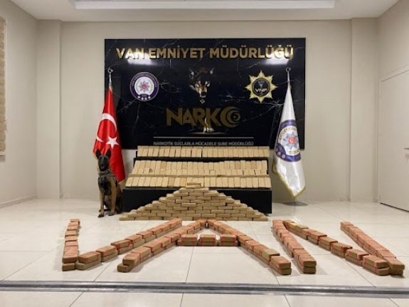 Van’da 223 kilo 948 gram eroin ele geçirildi