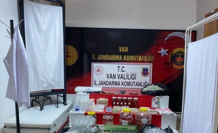 Van’da kendisini doktor tanıtarak muayene yapan şüpheli yakalandı