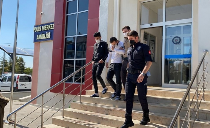 Afgan göçmenlerin 800 dolarla başlayan umut yolculuğu Afyonkarahisar’da bitti