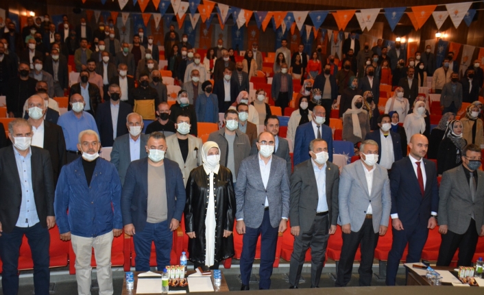 AK PARTİ DANIŞMA MECLİSİ TOPLANTILARI VANIN İLÇELERİNDE COŞKUYLA DEVAM EDİYOR