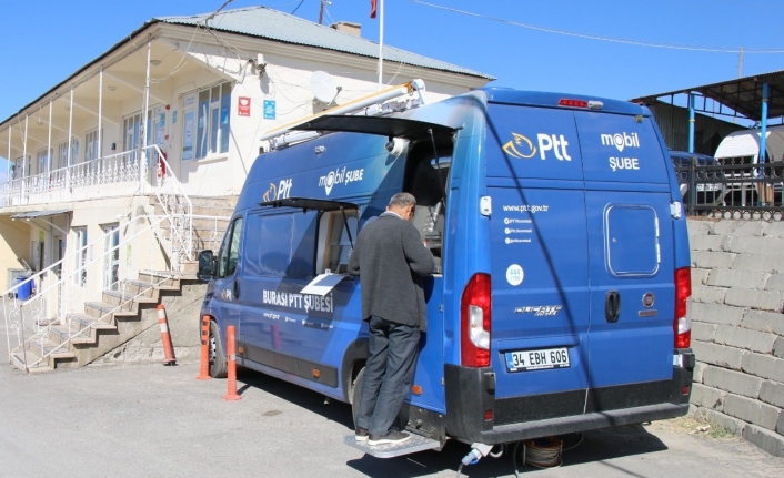 Edremit’te PTT Mobil Aracı hizmet vermeye başladı