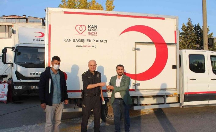 Güvenlik güçlerinden kan bağışı