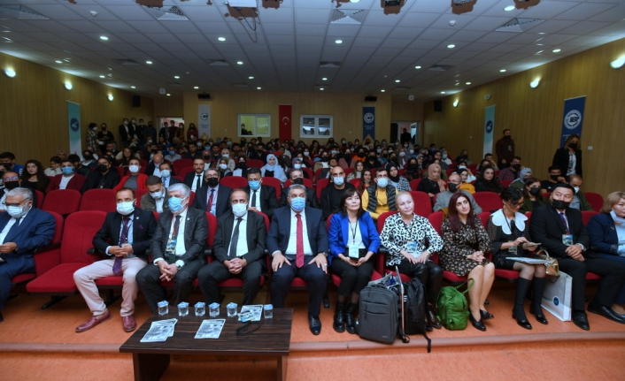 III. Uluslararası Türkoloji Araştırmaları Sempozyumu (UTAS III) Başladı