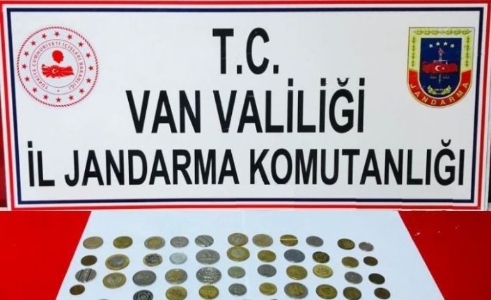 İnternet üzerinden satışa çıkarılan sikkeler jandarma engeline takıldı