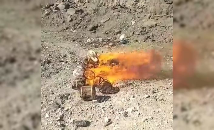Kaçak avcıların kafesleri yakılarak imha edildi