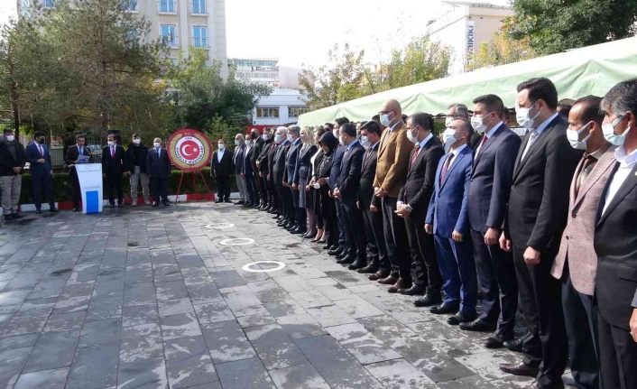 Van’da ’Muhtarlar Günü’ kutlandı