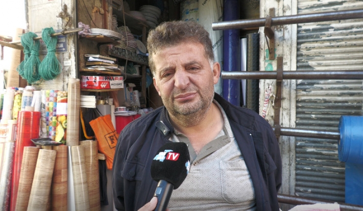 Van’da naylon ve branda satan esnaf dert yandı!