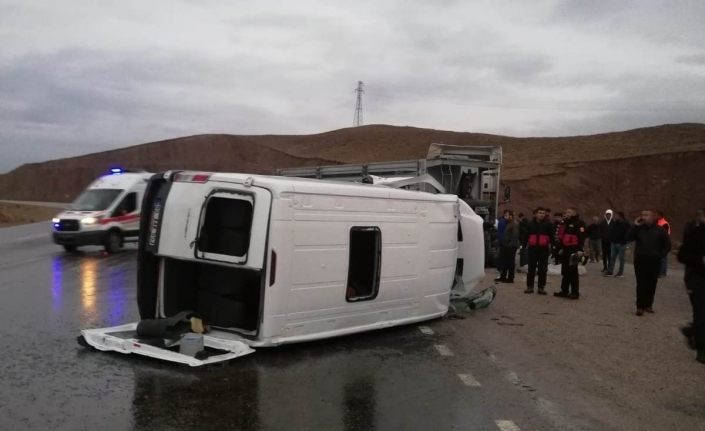 Van’da trafik kazası: 2 yaralı
