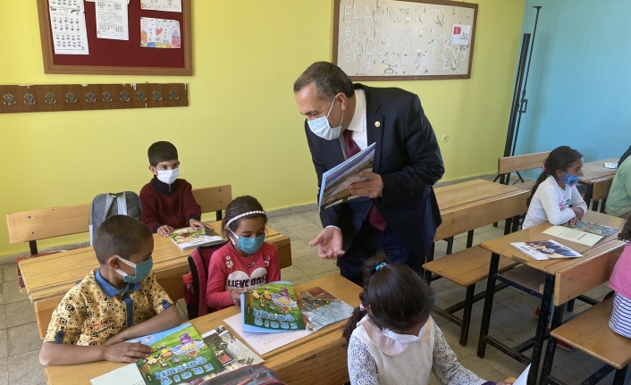 Ak Parti Van Milletvekili Arvas’tan Öğretmenler Günü Mesajı