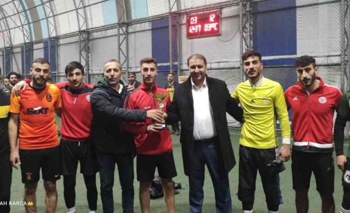 Bahçesaray’da futbol turnuvası