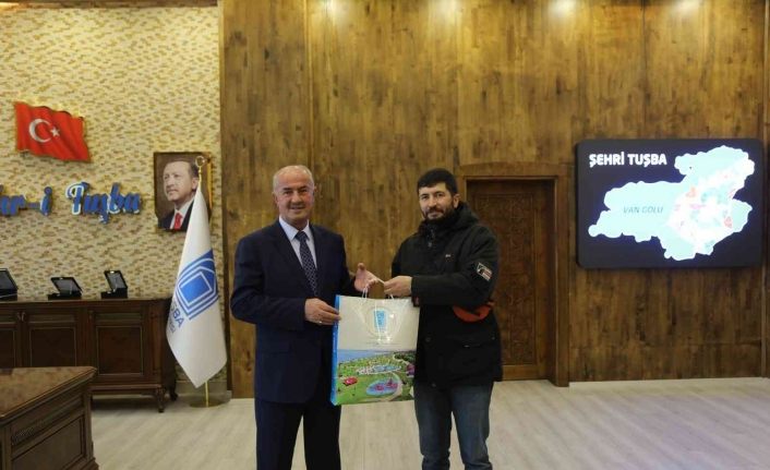 Başkan Akman en çok atık pil toplayan okulları ödüllendirdi