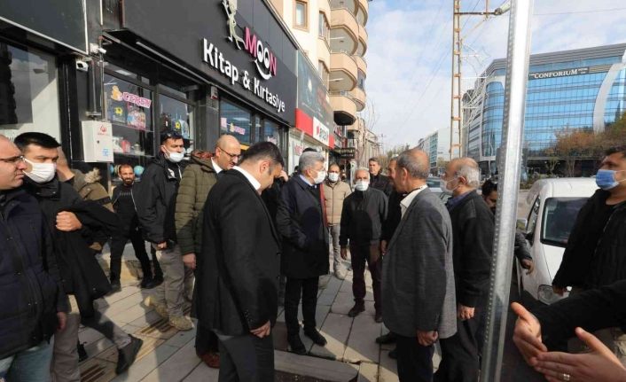 Vali Bilmez ve Milletvekili Arvas çarşı esnafını gezdi