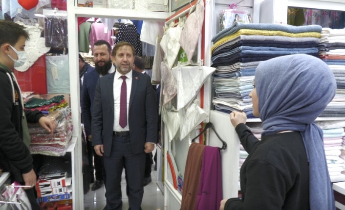 Yeniden Refah Partisi Van’da esnaf ziyaretinde bulundu