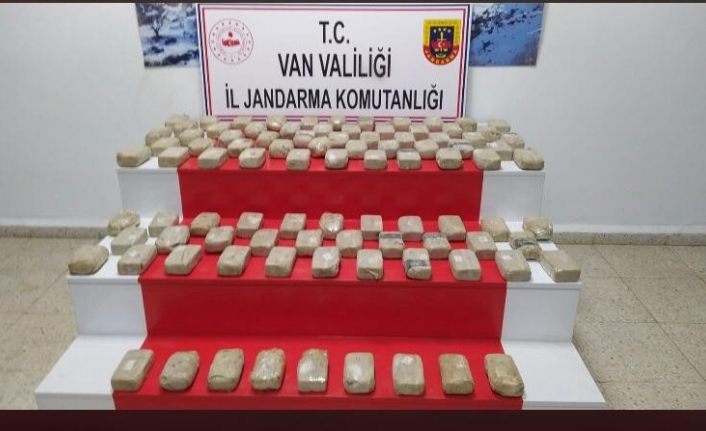 Başkale’de 47 kilo 708 gram eroin ele geçirildi