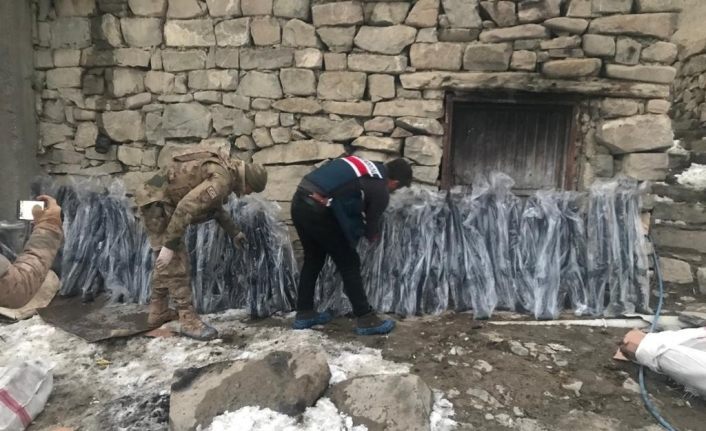 Başkale’de kaçakçılık operasyonu