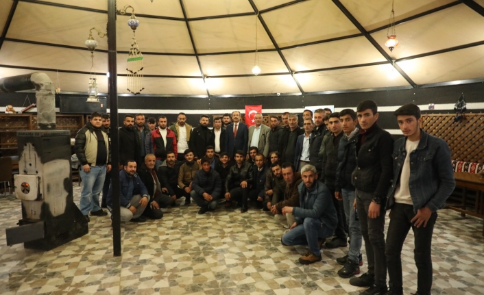 Başkan Hayrullah Tanış gençlerle buluşmaya devam ediyor