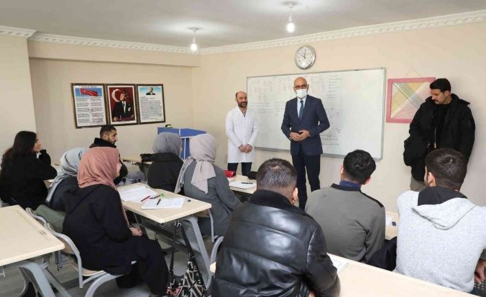 Başkan Vekili Aydın sürekli eğitim merkezini ziyaret etti