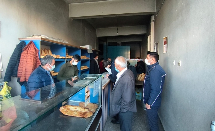 Erciş’te yüksek fiyata ekmek satan 42 fırına ceza