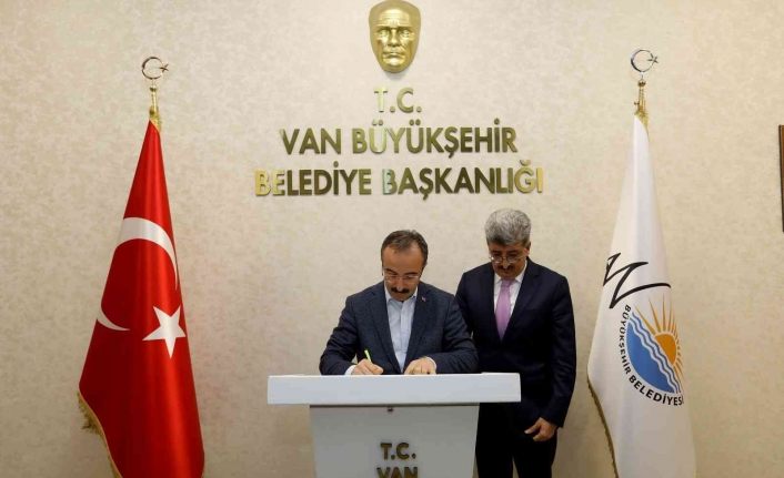 İçişleri Bakan Yardımcısı Çataklı’dan Van Büyükşehir Belediyesine ziyaret
