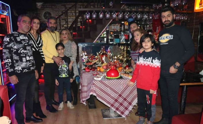 İranlılar 21 Aralık gecesini Van’da kutladı