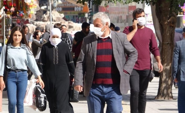 Vali Bilmez: “Hastanede yatanların çoğu aşısız"