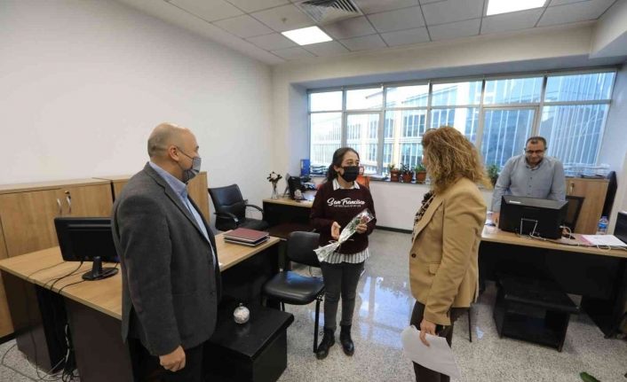 Van Büyükşehir Belediyesi engelli personellerini unutmadı