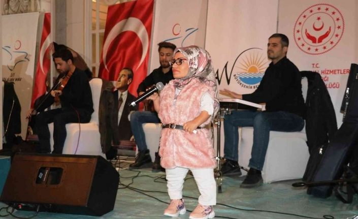 Van'da engellilerin performansı izleyenleri büyüledi