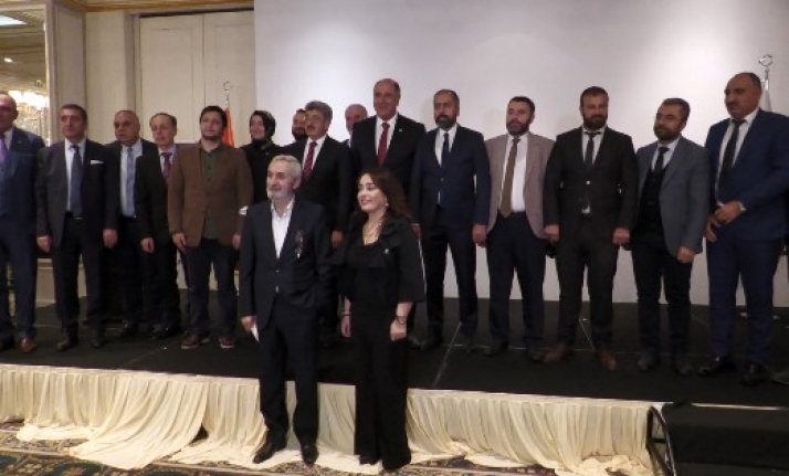 Van kültür ve dayanışma vakfı yaklaşık 200 öğrenciye burs verdi