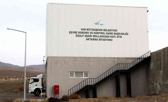 Van’da aktarma istasyonlarında günde 210 ton çöp toplanıyor