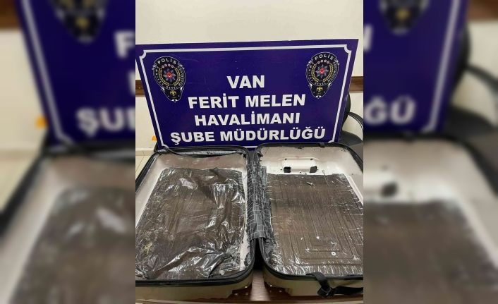 Van’da hava yoluyla uyuşturucu sevkiyatı polise takıldı