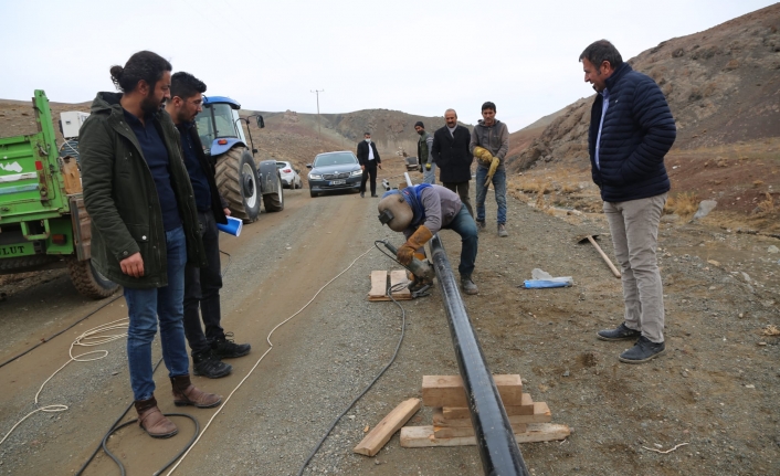 VASKİ'nin Tuşba Arıtoprak Mahallesinde yatırımı devam ediyor
