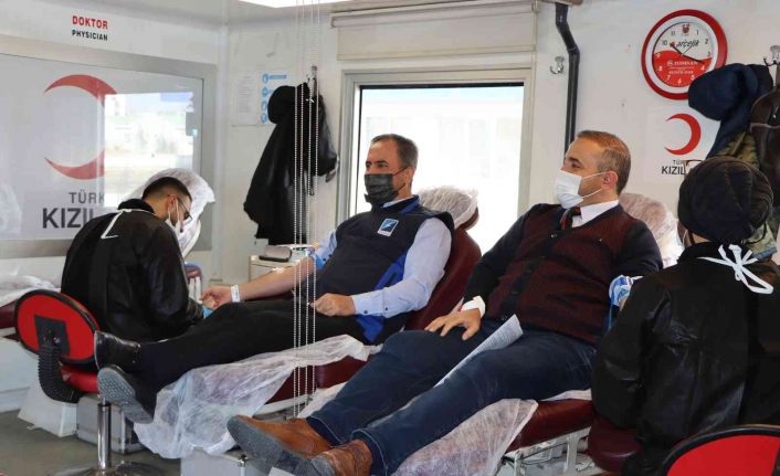 VEDAŞ çalışanlarından kan bağışı