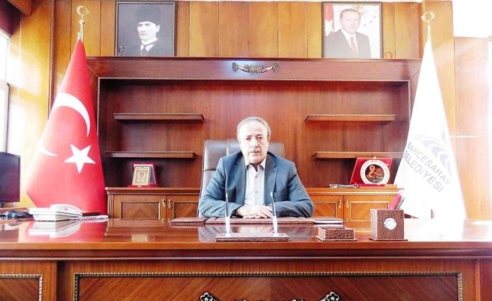 Bahçesaray Belediye Başkanı Meki Arvas;