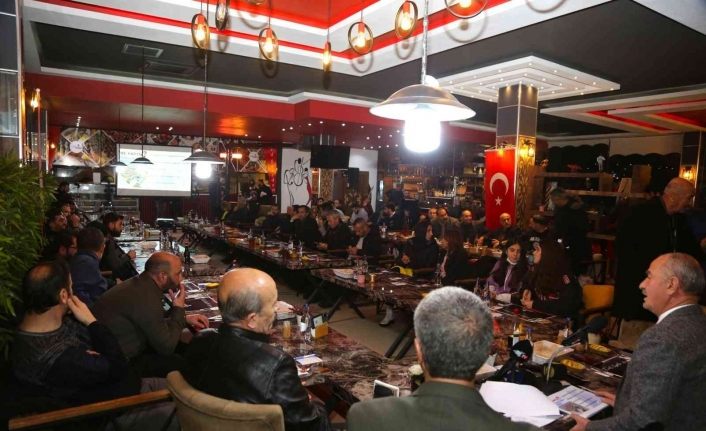 Tuşba Belediyesi’nden gazetecilere anlamlı gece
