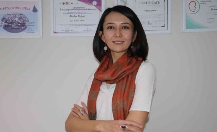 Uzmanlardan anne adaylarına uyarı: “Doğumu korkuyla değil coşkuyla karşılayın”
