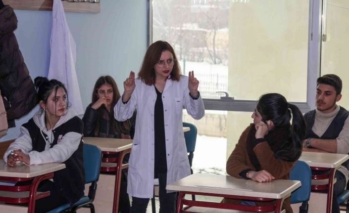 Van Büyükşehir Belediyesi işaret dili kursu açtı