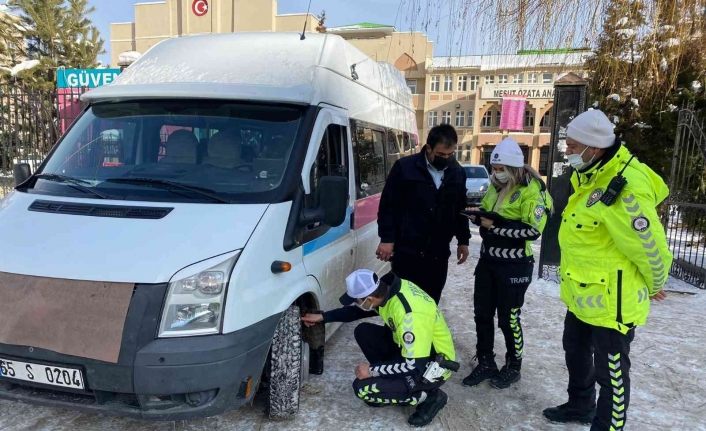 Van polisinden ‘trafik güvenliği’ faaliyeti