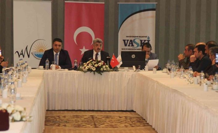 Van Valisi Bilmez’den Omircon varyantı uyarısı