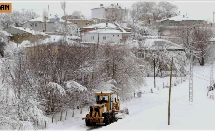 Van’da 94 yerleşim yerinin yolu ulaşıma kapandı