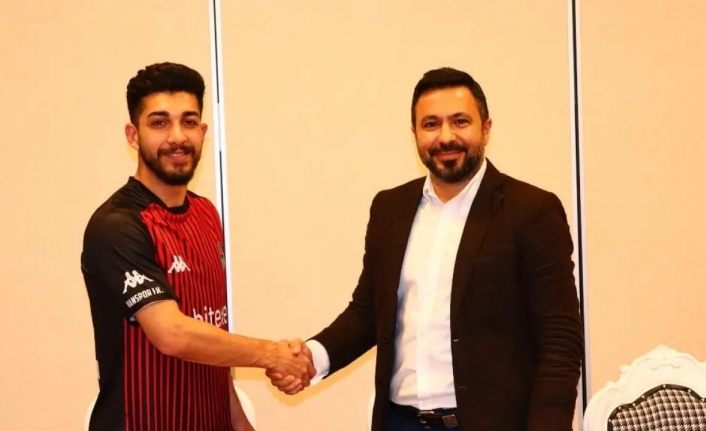 Vanspor 2 futbolcuyla sözleşme imzaladı