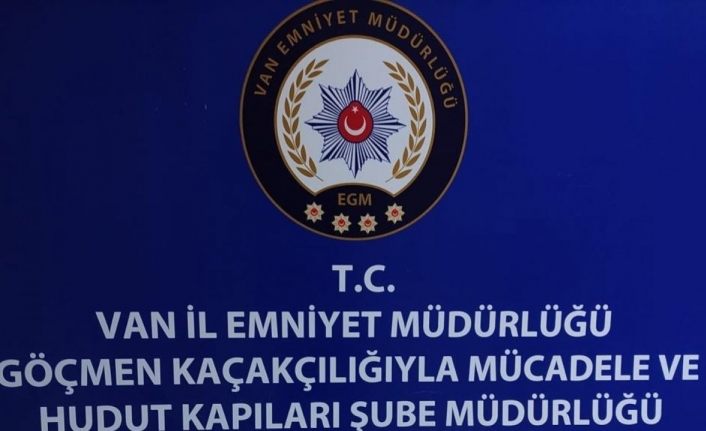 MİT ve emniyetten ortak operasyon: 30 adet sahte belge ele geçirildi