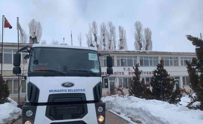 Muradiye Belediyesi araç filosunu genişletti