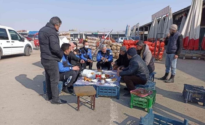 Van polisinden bilgilendirme çalışması