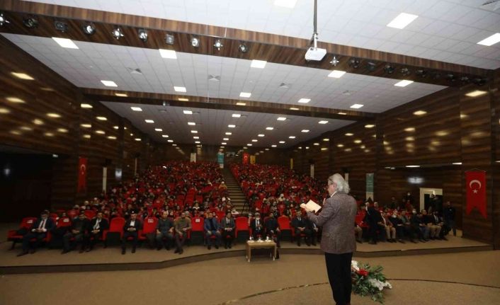 Van’da ‘Sultan Abdülhamid ve Ermeni sorunu’ söyleyişi