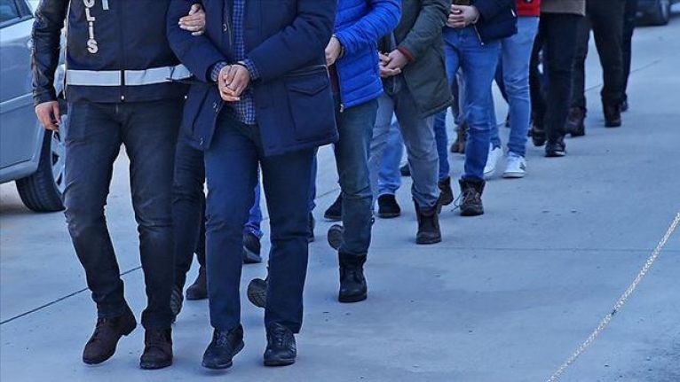 Van’da terör operasyonu: 13 gözaltı