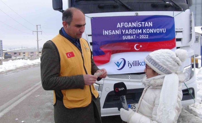 Van’dan Afganistan’a 4 tır yardım malzemesi gönderildi