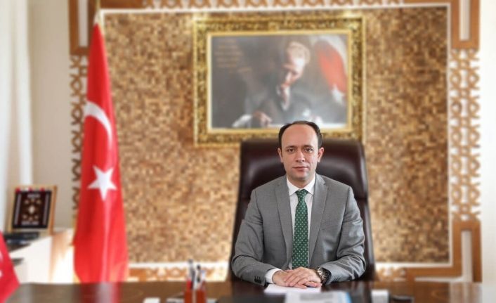 Başkale Kaymakamı Solak'ın acı günü 