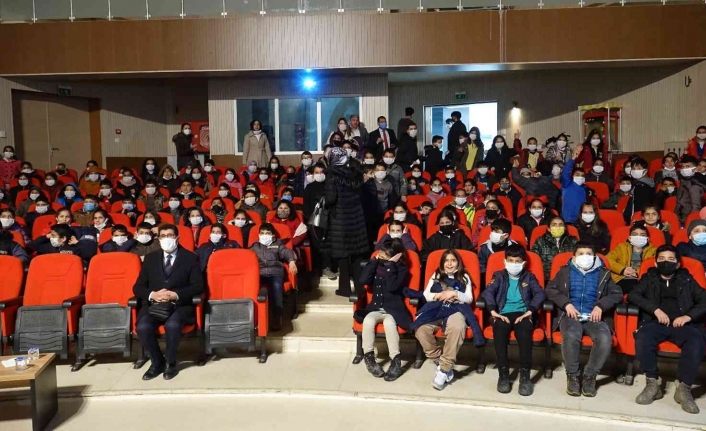 Erciş Belediyesinden sinema etkinliği