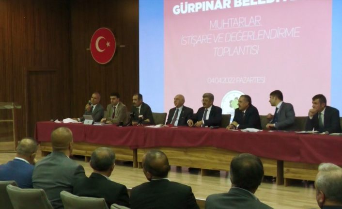 Gürpınar Belediye Başkanı Tanış, muhtarlarla bir araya geldi